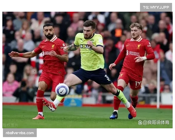 英超战报：曼城3-1客胜利物浦，重返积分榜首